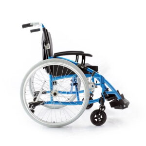 Comfortable and safe manual wheelchair for hospitals, with height-adjustable armrests, anti-tipper wheels, and compact foldable design